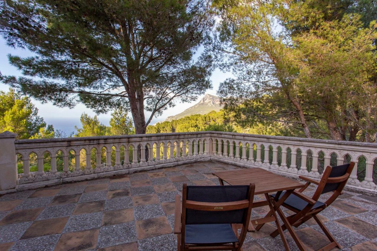 Valldemossa Villa *