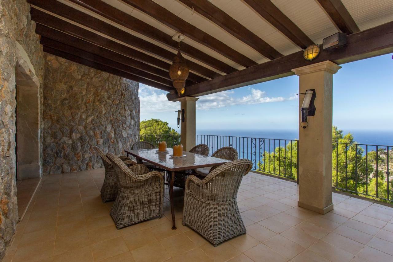 Valldemossa Villa *