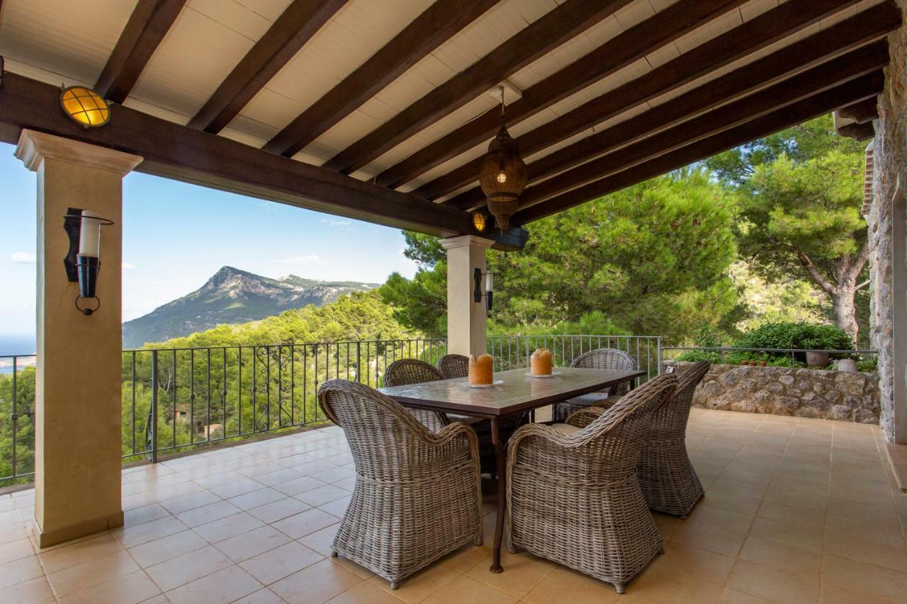 Valldemossa Villa *
